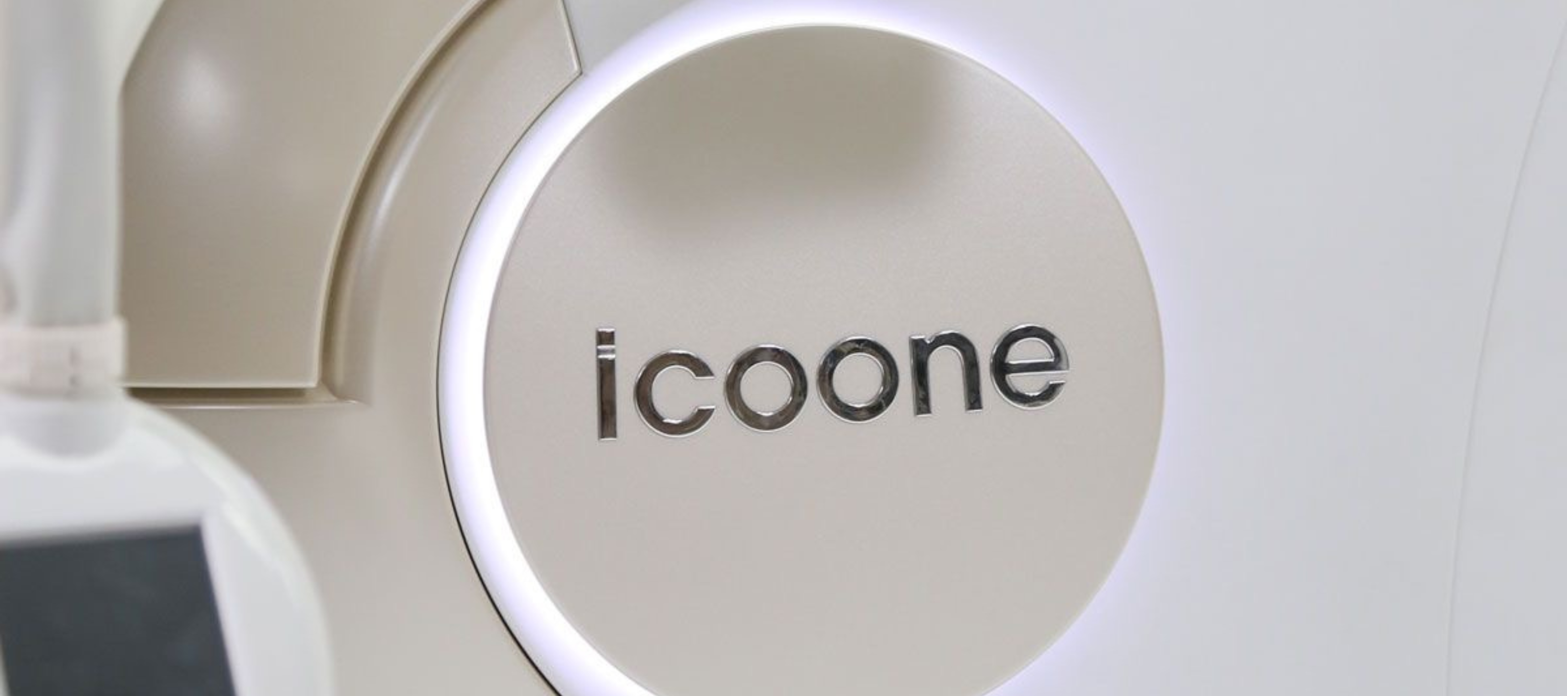The Power of Icoone: How It Sculpts, Firms, and De-Puffs the Body and Face