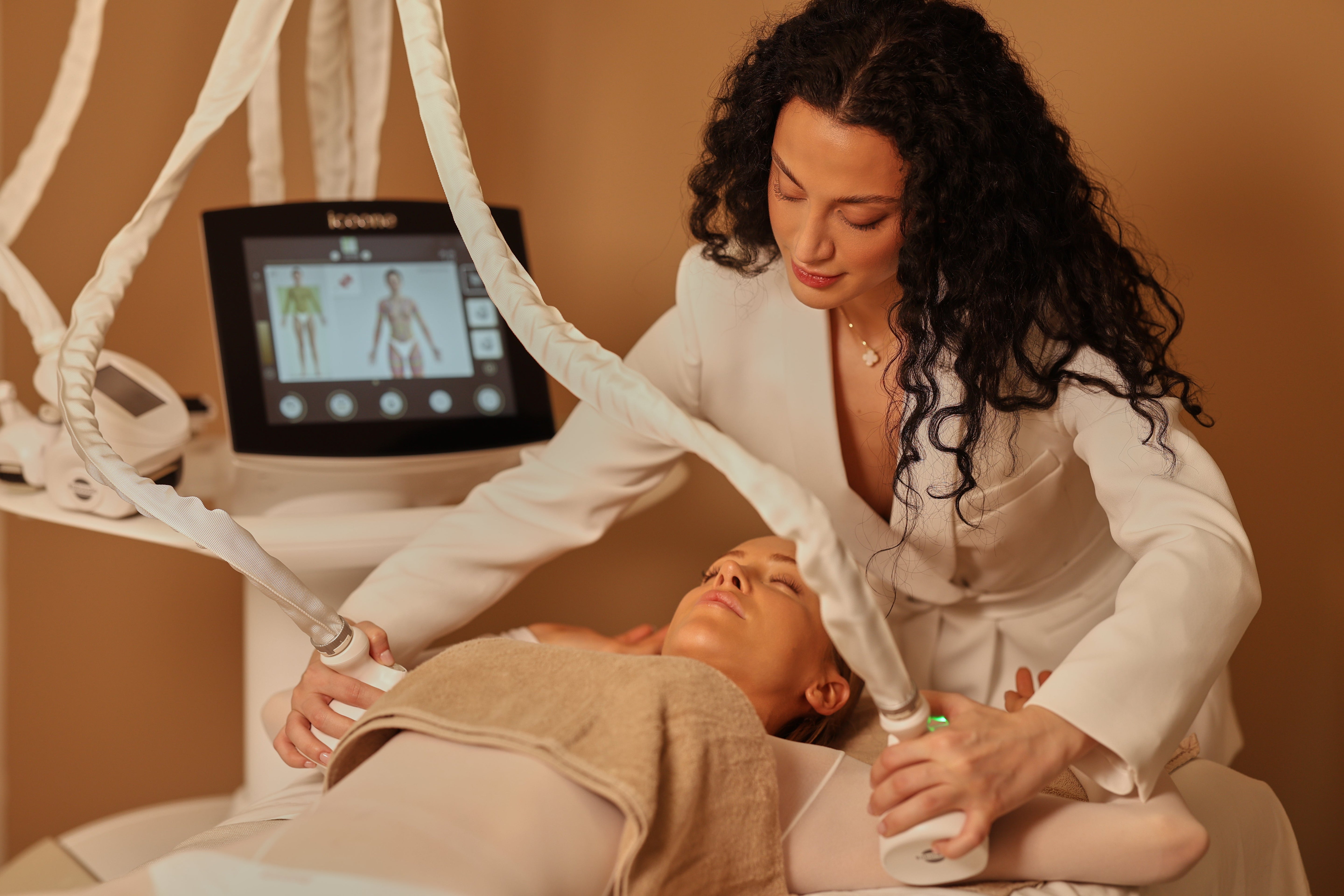 Lymphatic Drainage, Elevated: Why We Combine Icoone® + Manual Lymphatic for Better Results